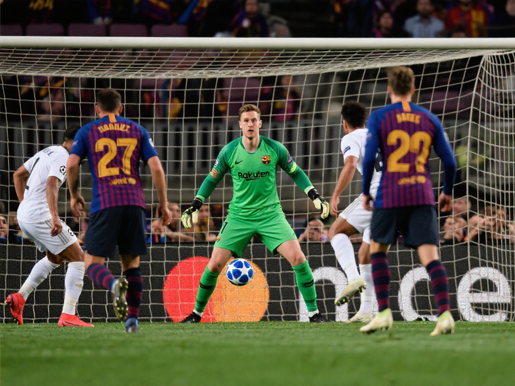 什琴斯尼不败金身告破,首遭巴萨生涯失利